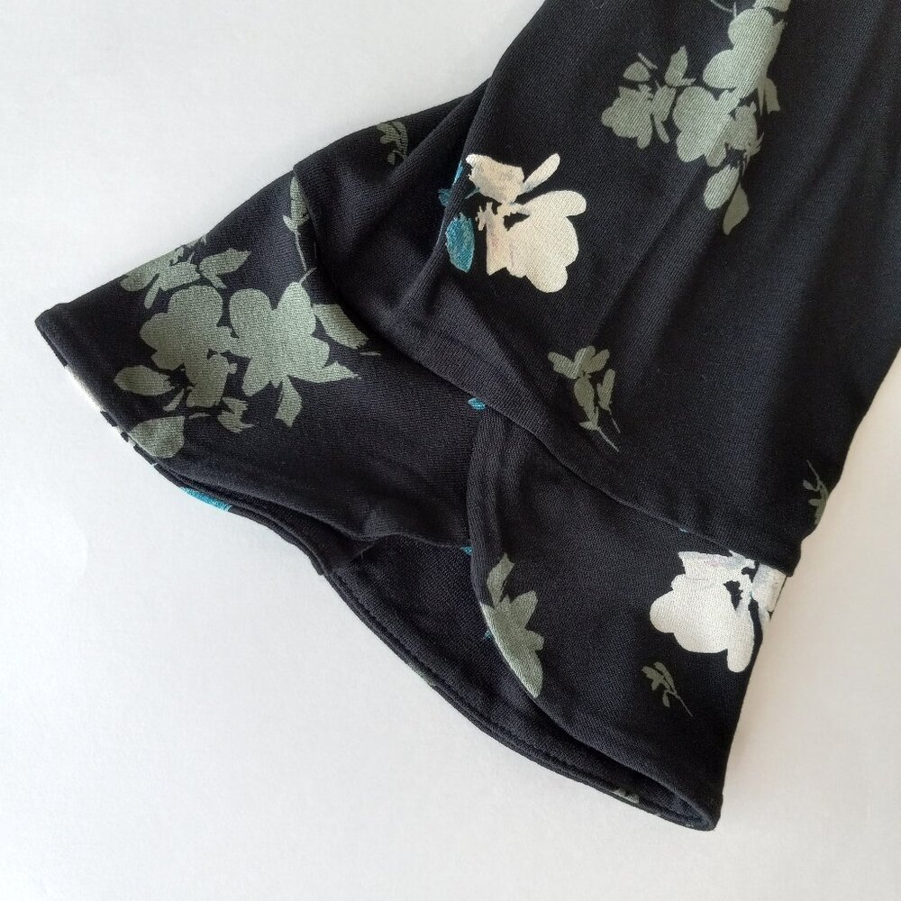 J.Jill Blouse Tunic Womens Size L Black Floral Long Flowy Knit Top Stretch - Picture 5 of 11